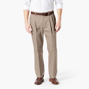 40x30 Dockers Khaki Pleated Classic Fit Pants